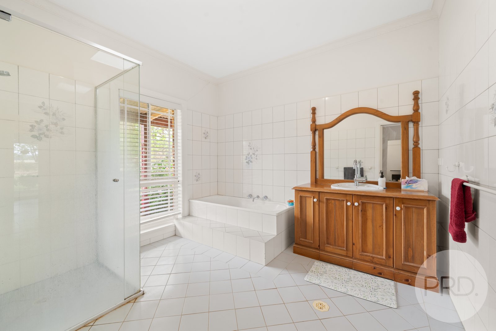 331 Inglewood Road LAKE ALBERT 19