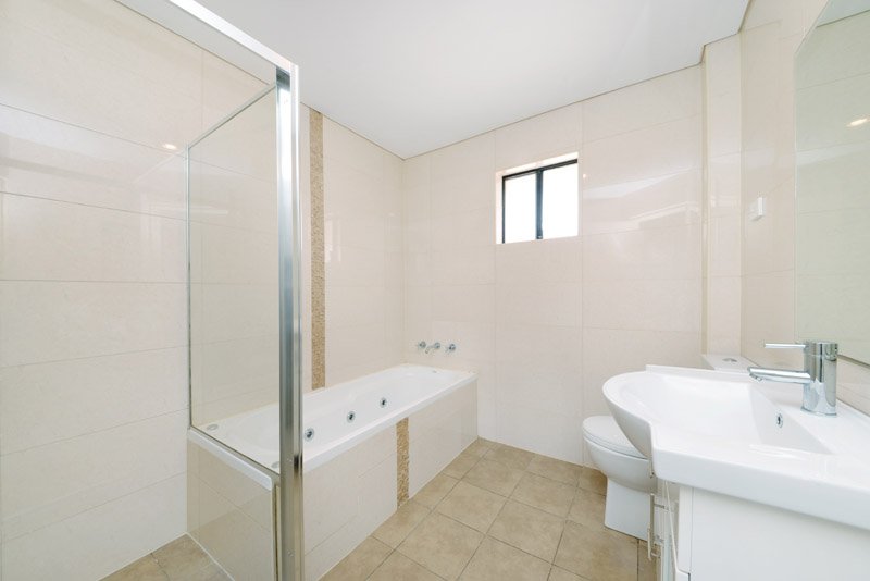 3/31 New Orleans Crescent MAROUBRA 10