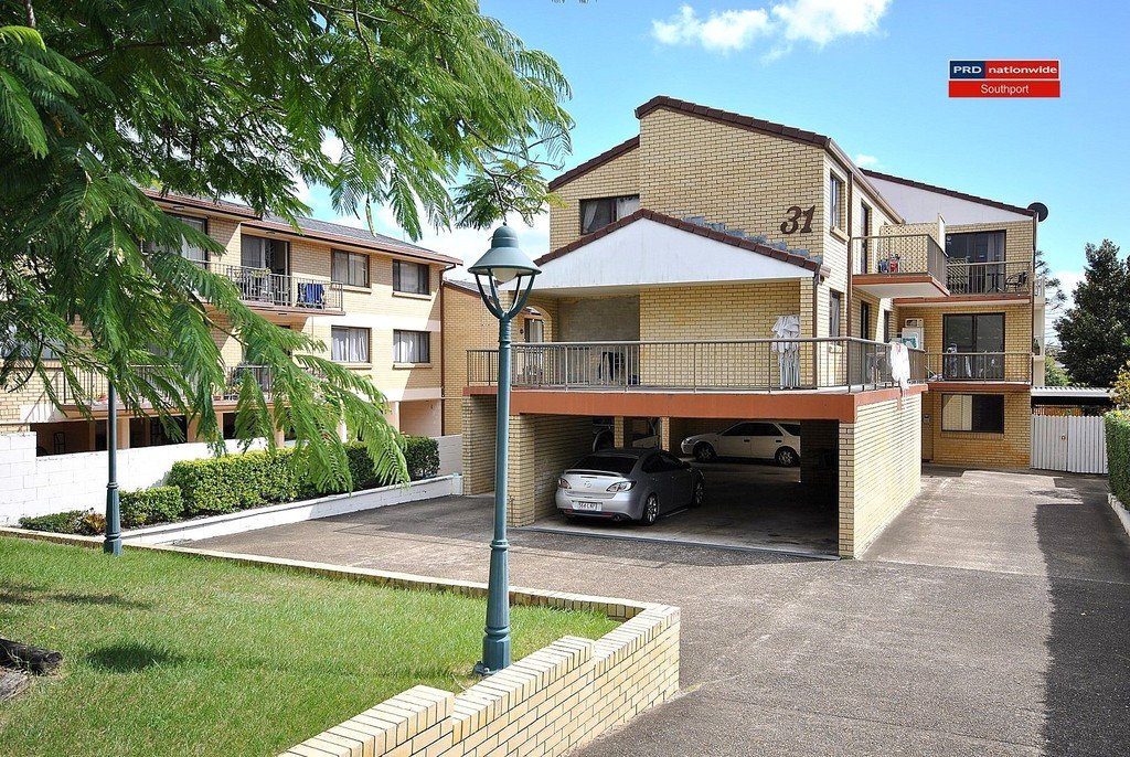 3/31 White Street SOUTHPORT 1