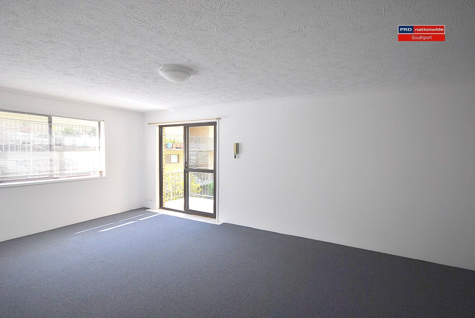 3/31 White Street SOUTHPORT 5