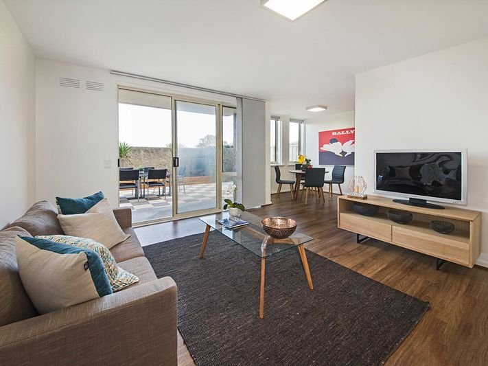 Gallery: 3/310 Beach Road