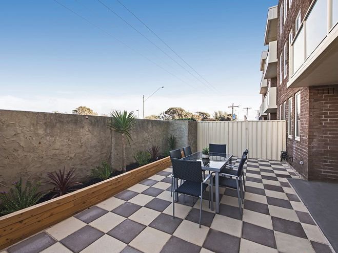 Gallery: 3/310 Beach Road
