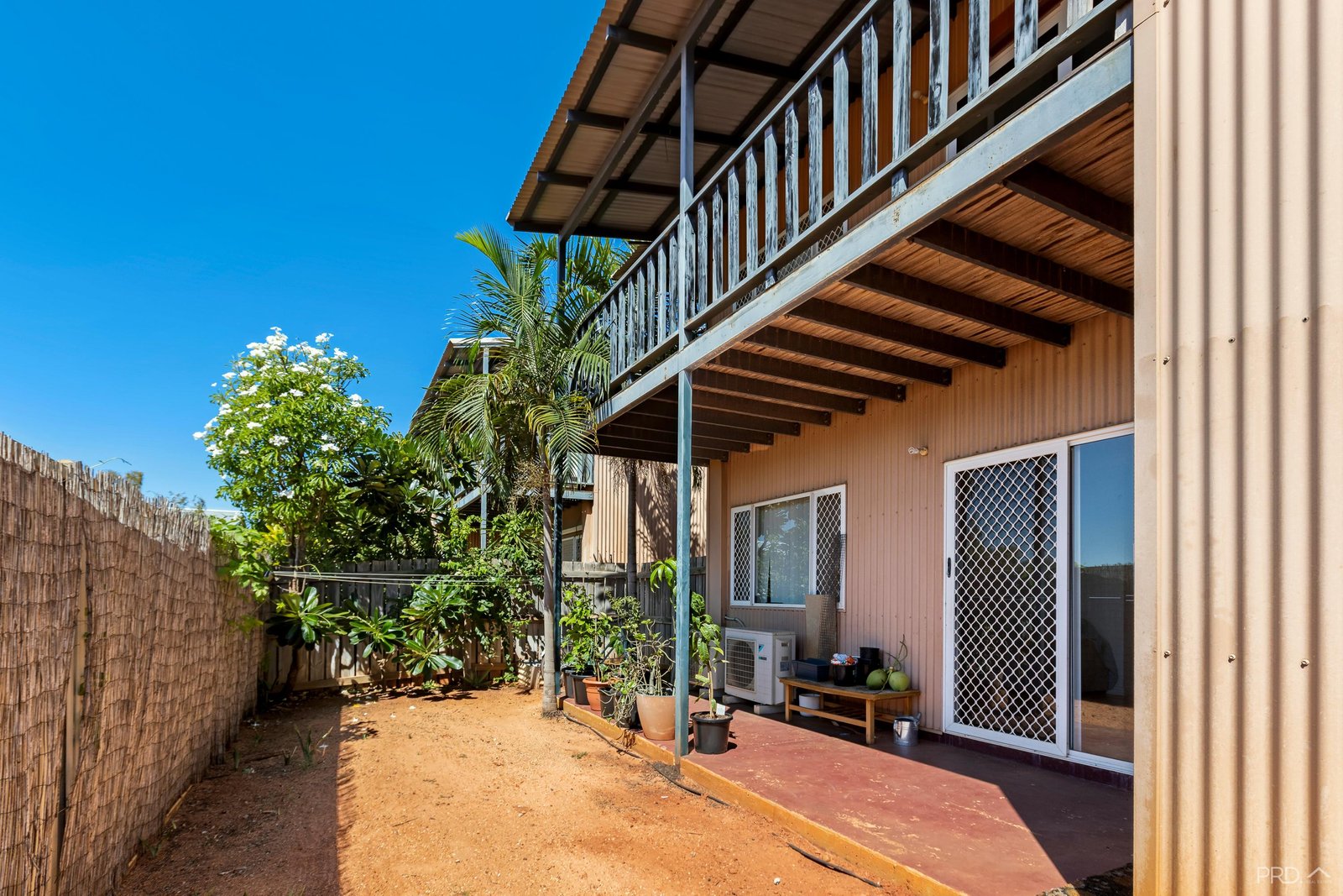 33/10 De Pledge Way CABLE BEACH 16