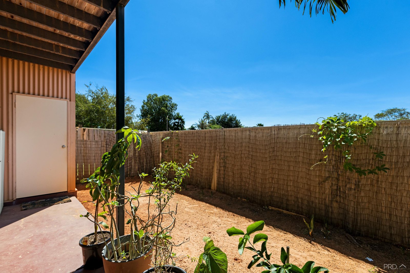 33/10 De Pledge Way CABLE BEACH 17