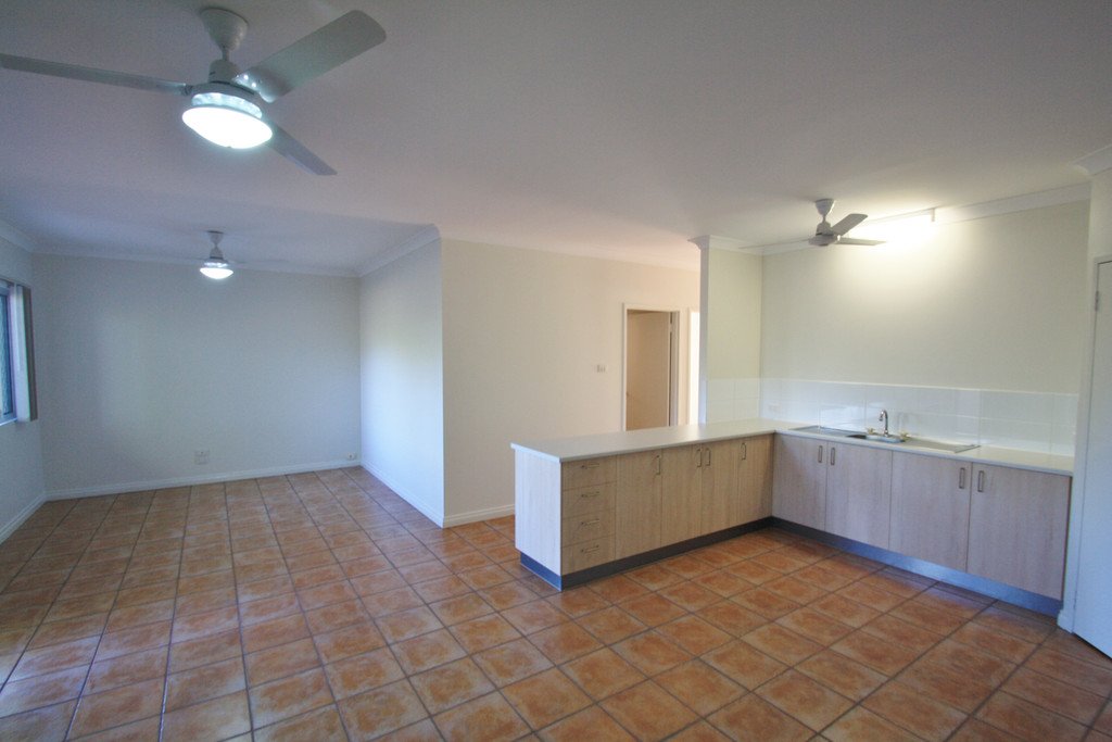 33/10 De Pledge Way CABLE BEACH 13