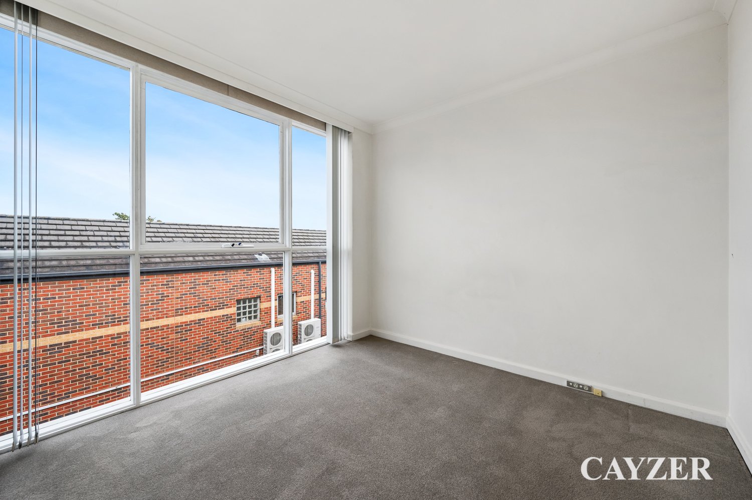 Gallery: 33/105-107 Park Street