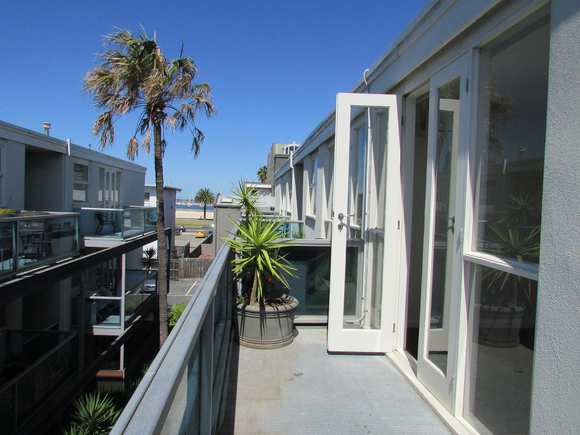 Gallery: 33/105 Park Street