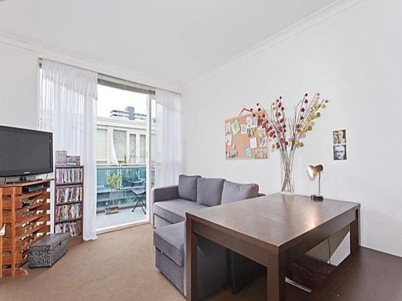 Gallery: 33/105 Park Street