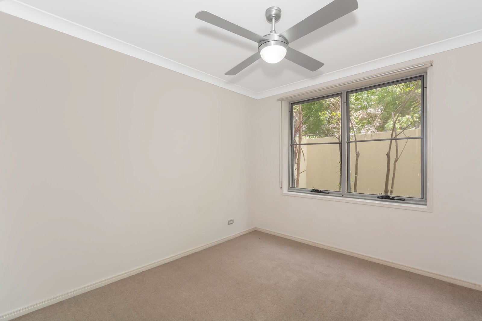 3313 Central Place CARRARA 8