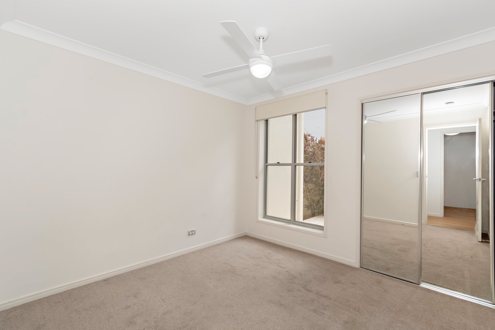 3313 Central Place CARRARA 9