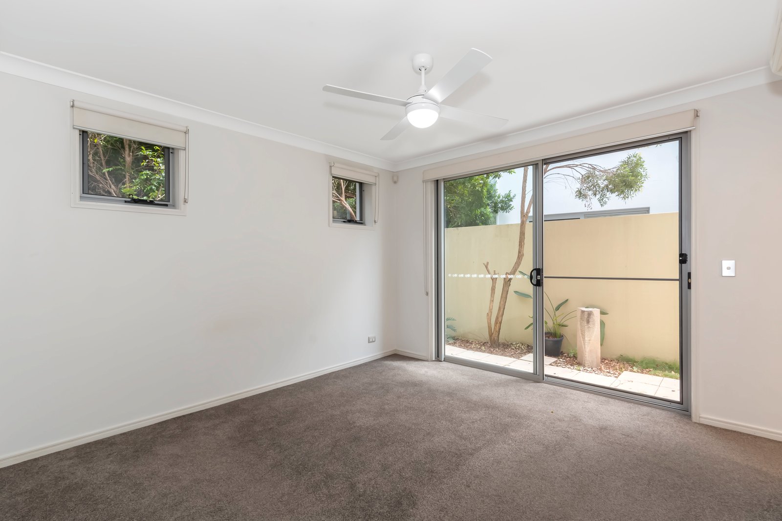 3313 Central Place CARRARA 10