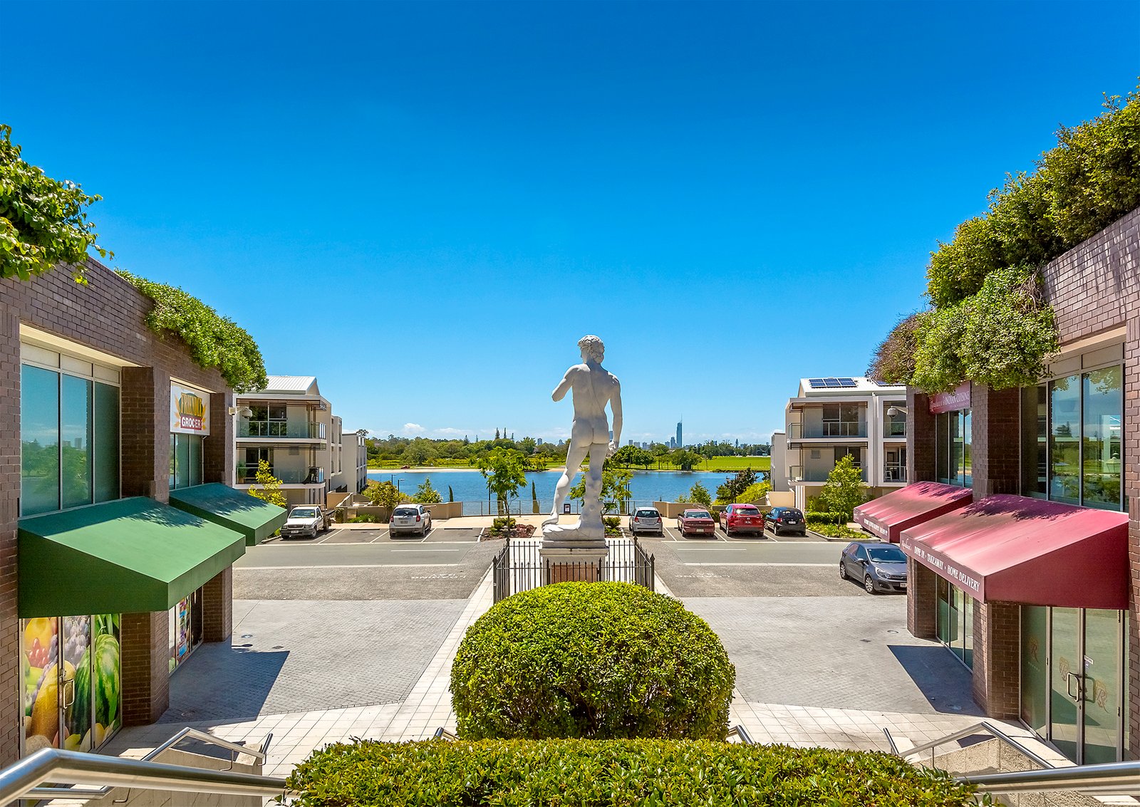 3313 Central Place CARRARA 18