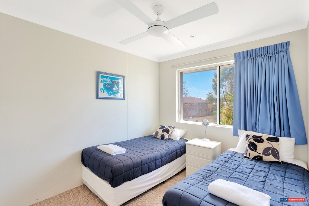 33/136 The Esplanade BURLEIGH HEADS 8