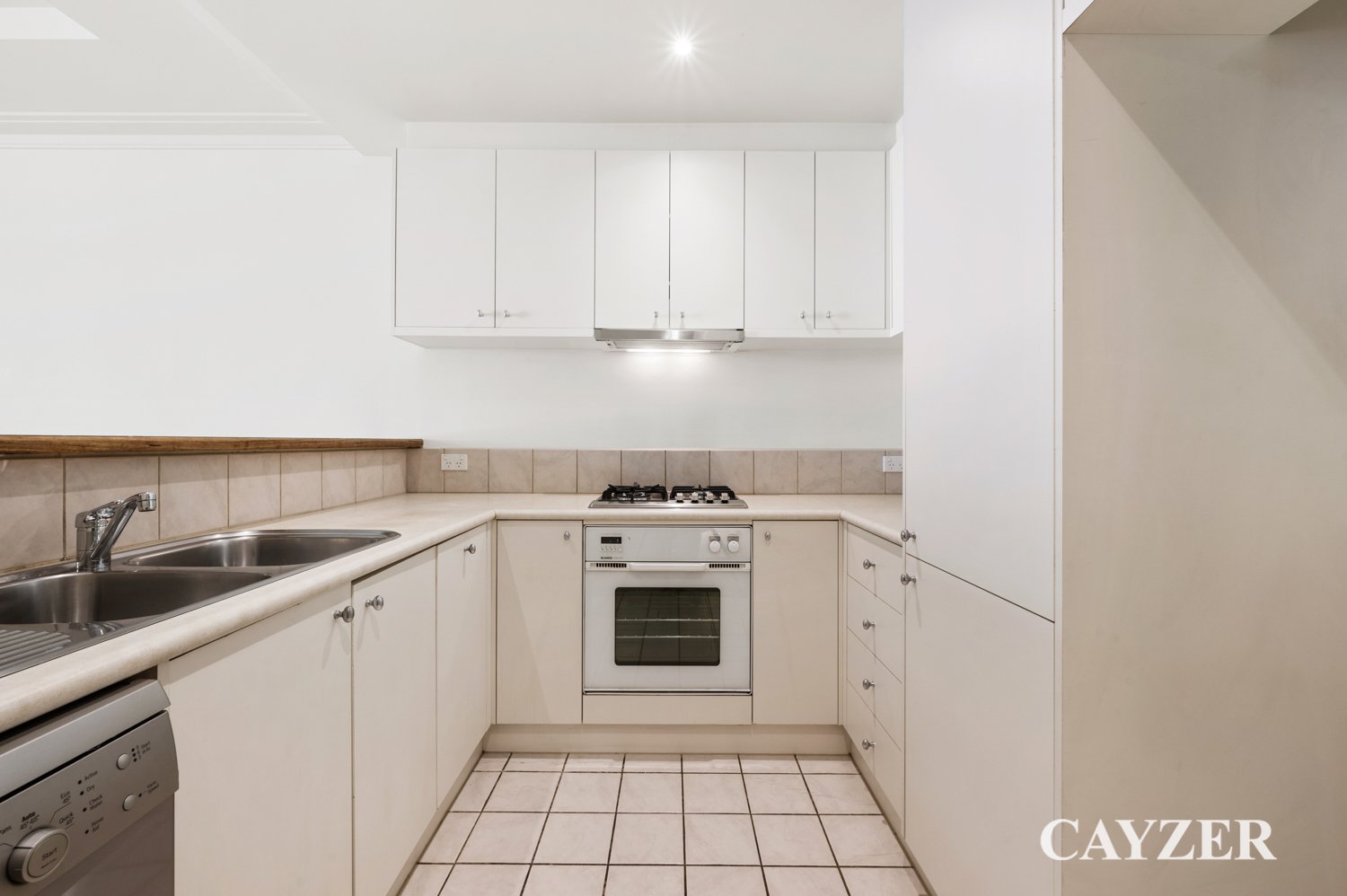 Gallery: 33/156 Beaconsfield Parade