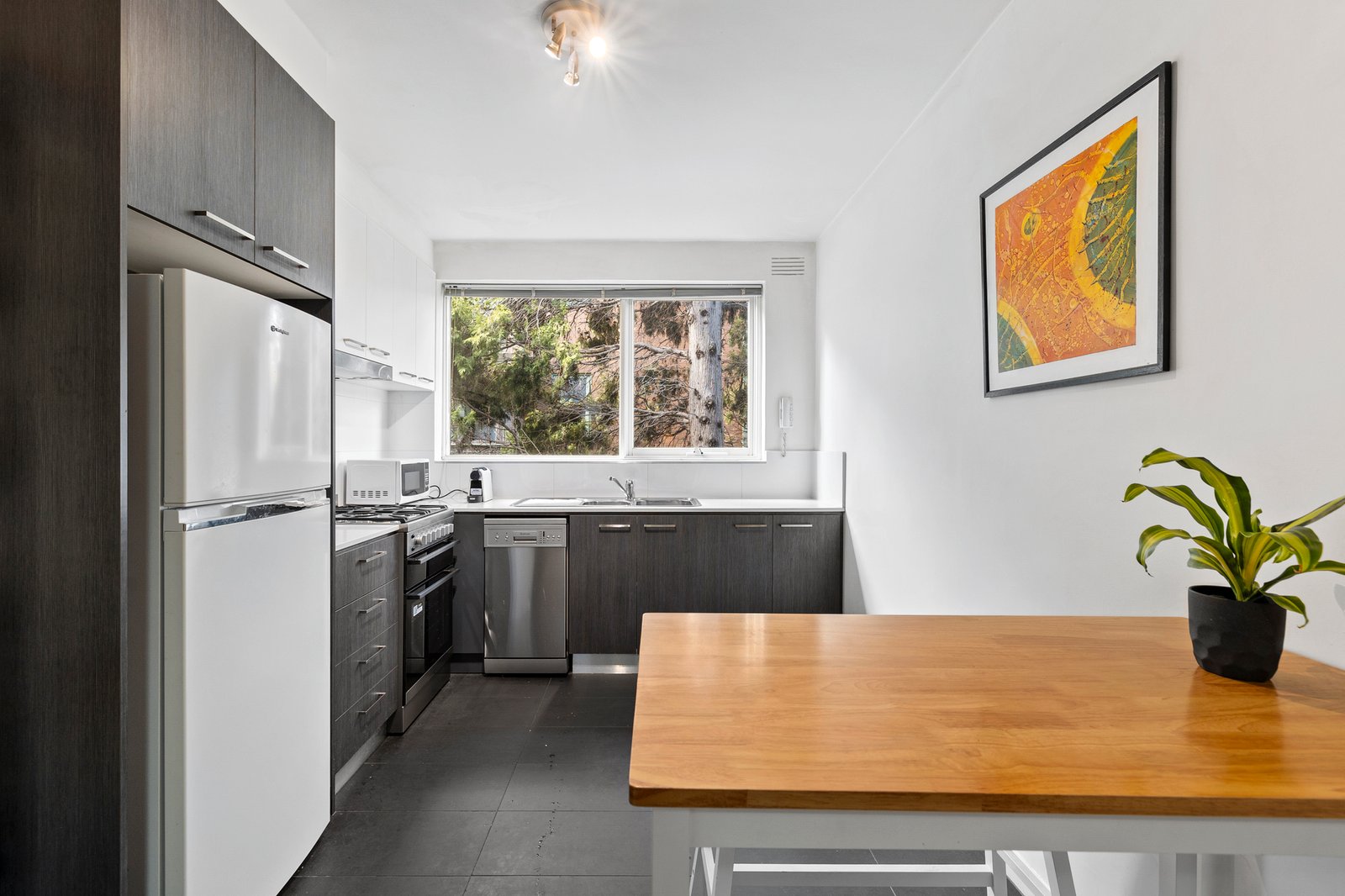 Gallery: 3/317 Dandenong Road
