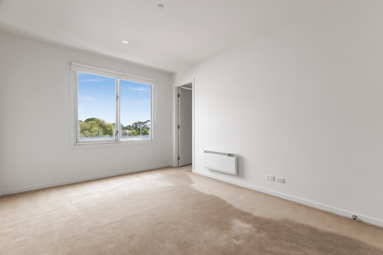 Gallery: 33/197 Bay Street