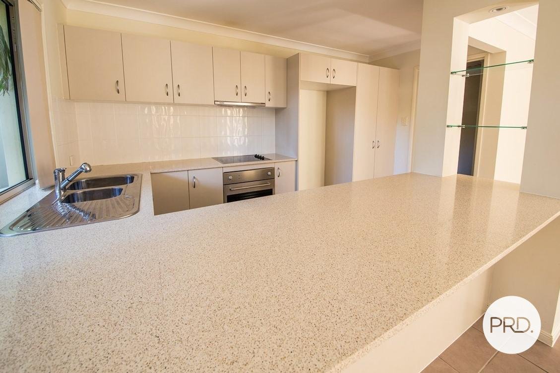 3/32-34 Margaret Street SOUTHPORT 4