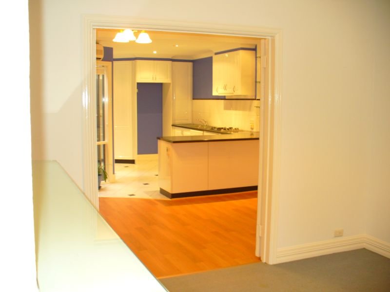 Gallery: 332 Bay Street