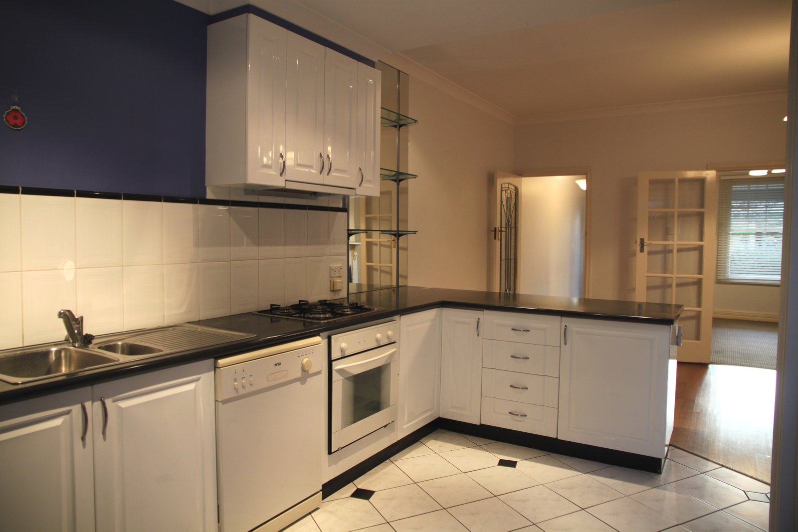 Gallery: 332 Bay Street