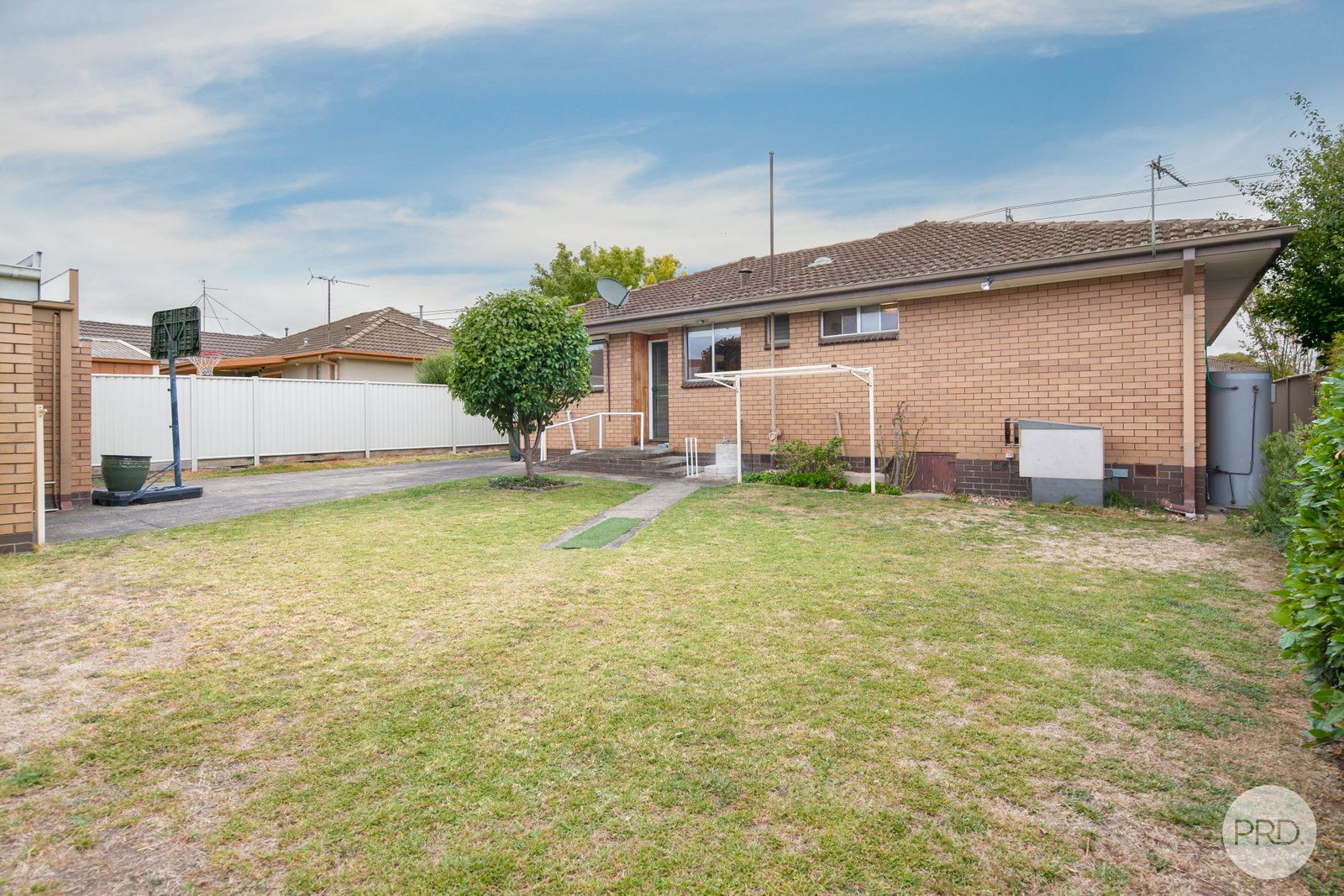 332 Forest St  WENDOUREE 10
