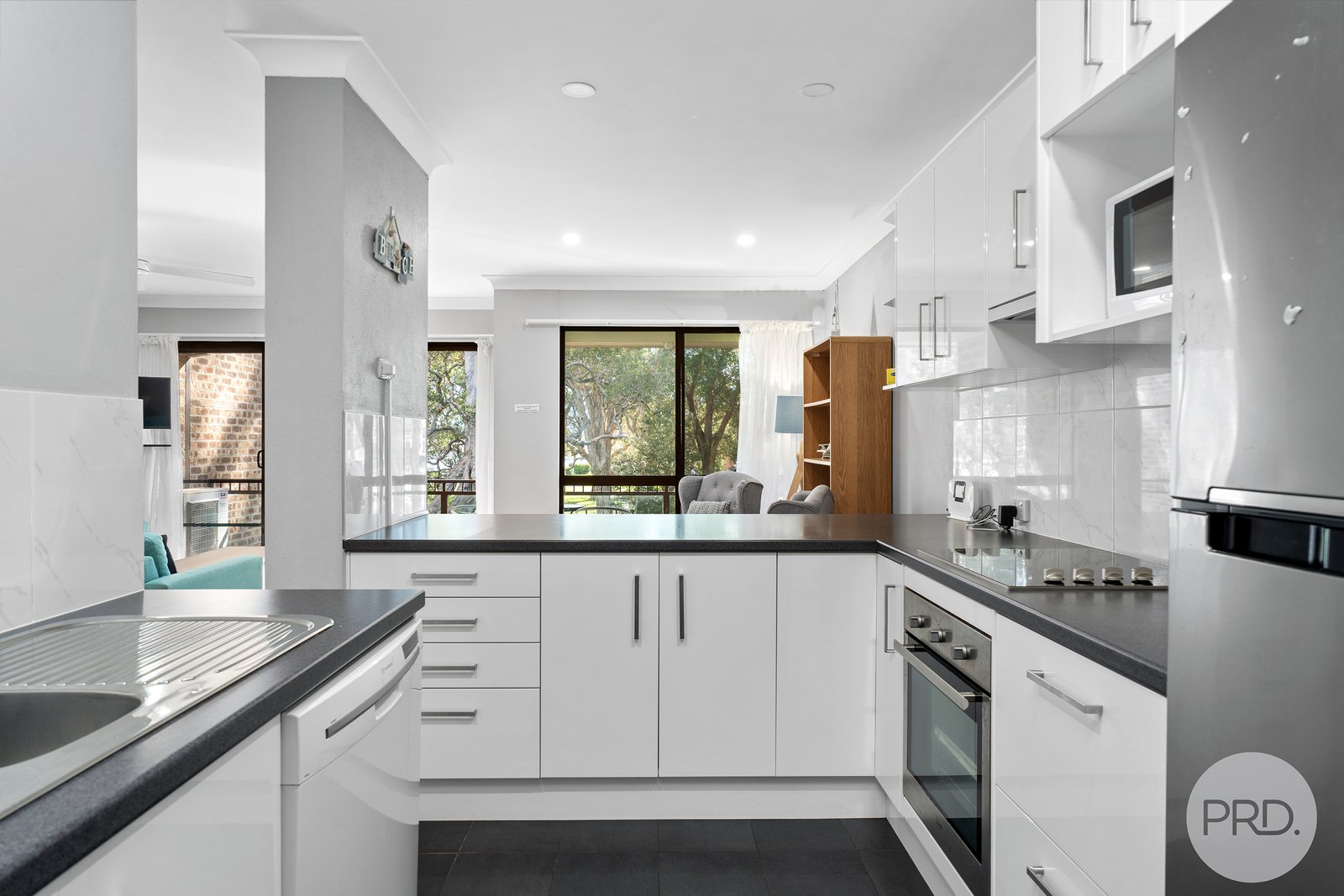 33/2 Gowrie Avenue NELSON BAY 8