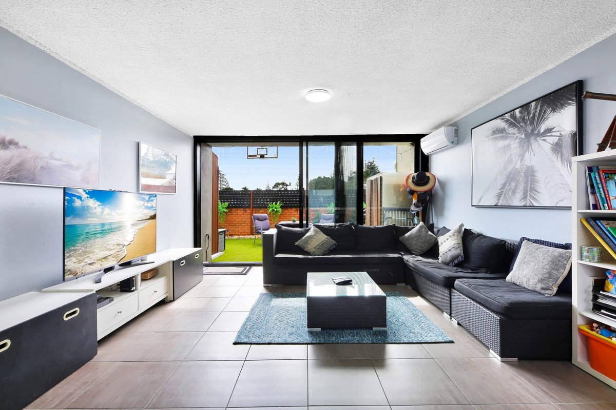 3/32 Hayle Street Burleigh Heads 4