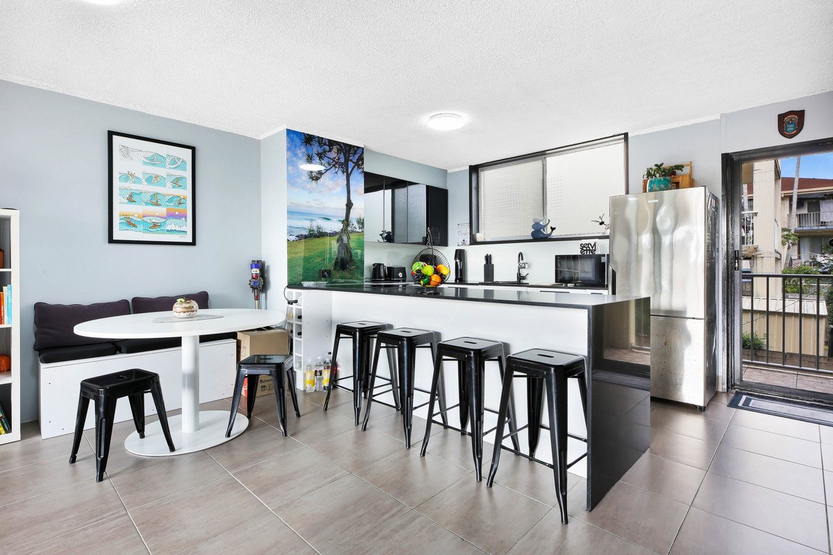 3/32 Hayle Street Burleigh Heads 5