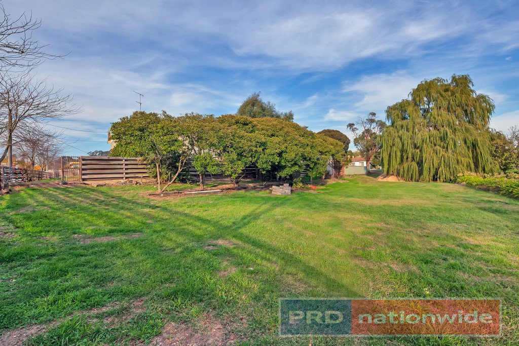 332 Humffray Street North BROWN HILL 9