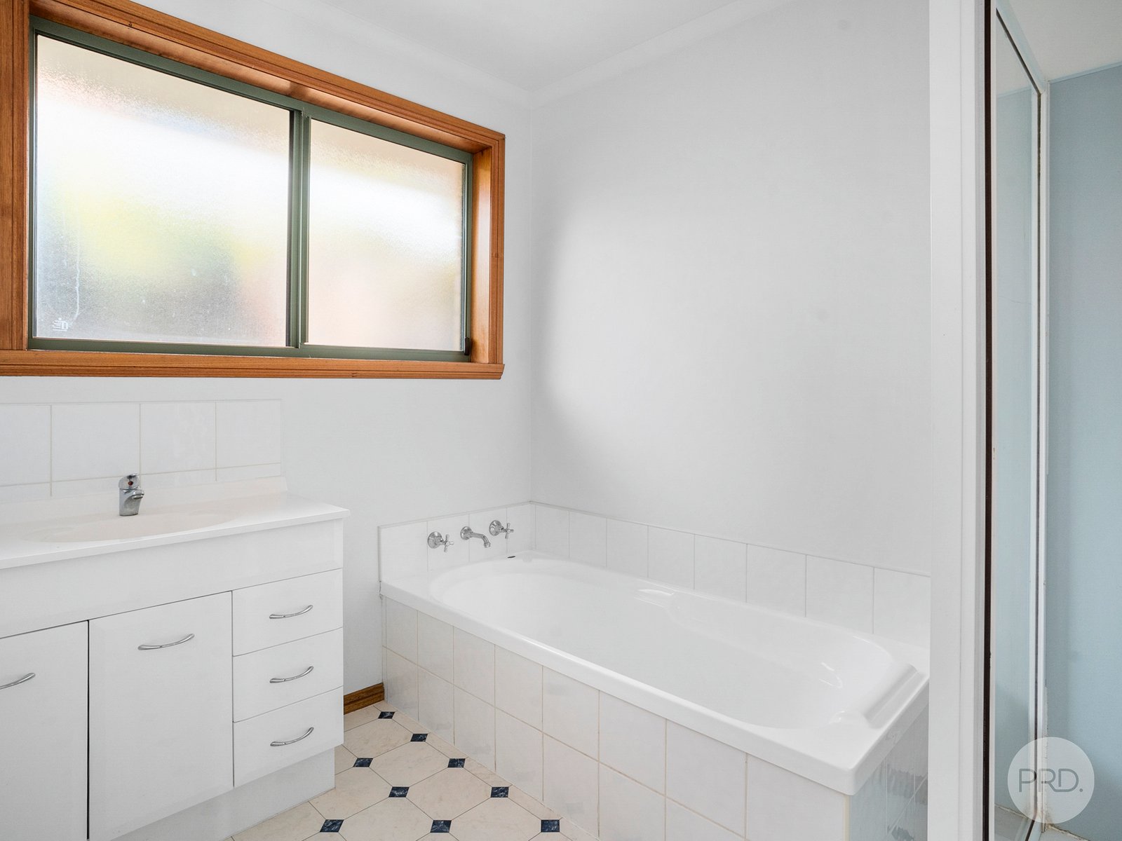 3/32 Hutchins Street KINGSTON 11