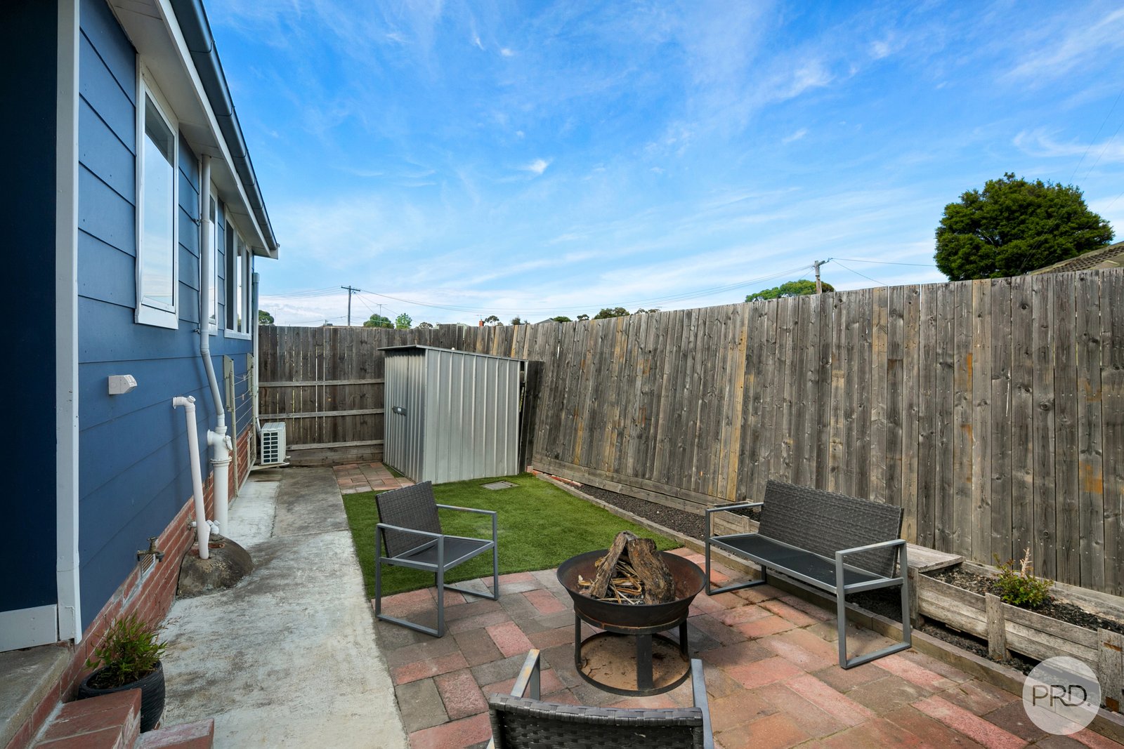 332 Joseph Street CANADIAN 8