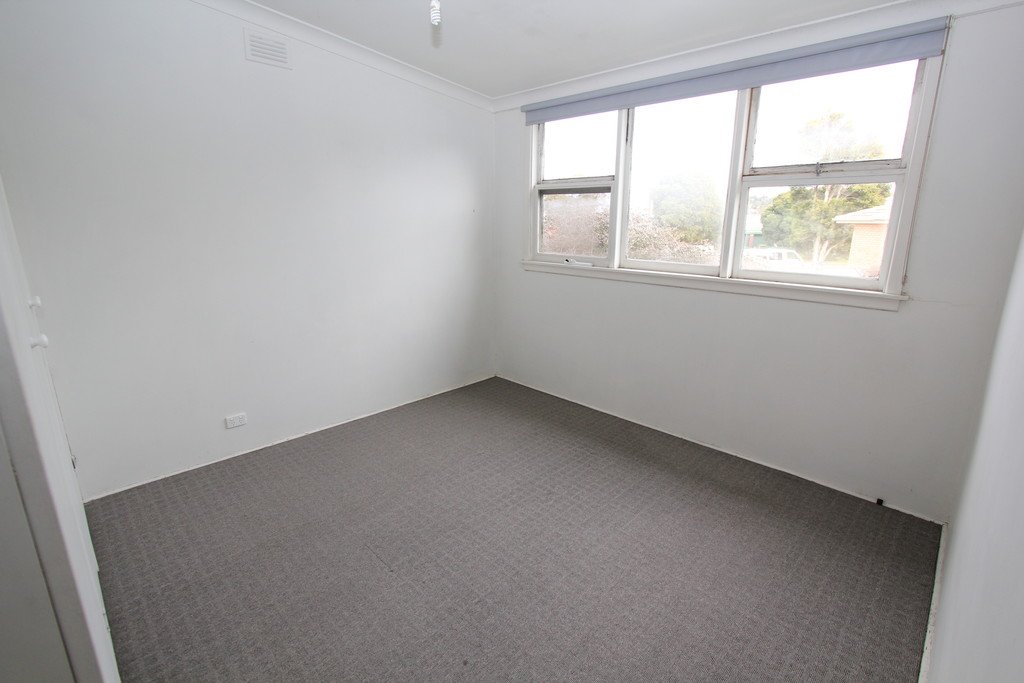 332 Joseph Street CANADIAN 5