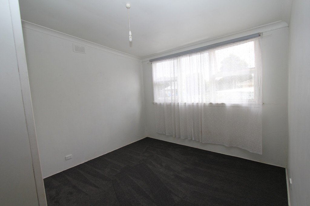 332 Joseph Street CANADIAN 5