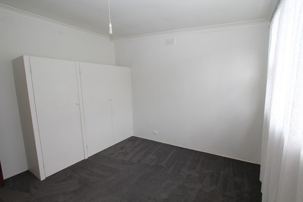 332 Joseph Street CANADIAN 6