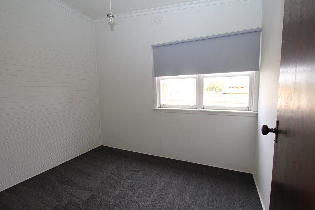 332 Joseph Street CANADIAN 7