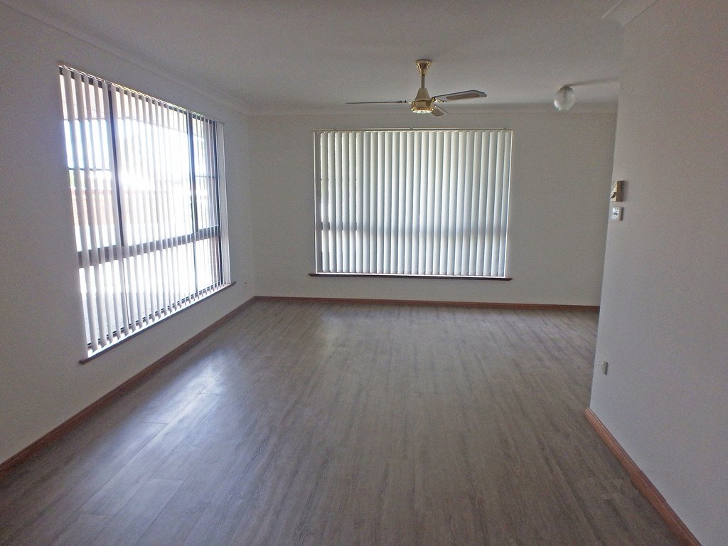 3/32 Lake Street LAURIETON 3