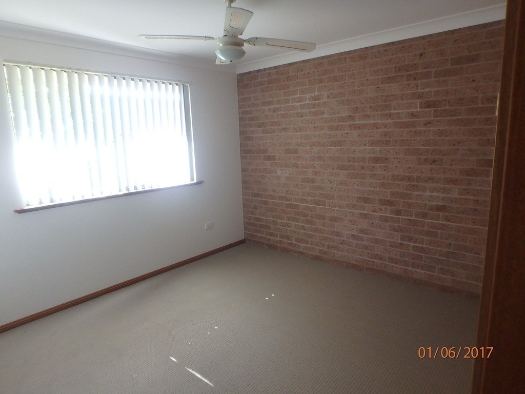 3/32 Lake Street LAURIETON 2