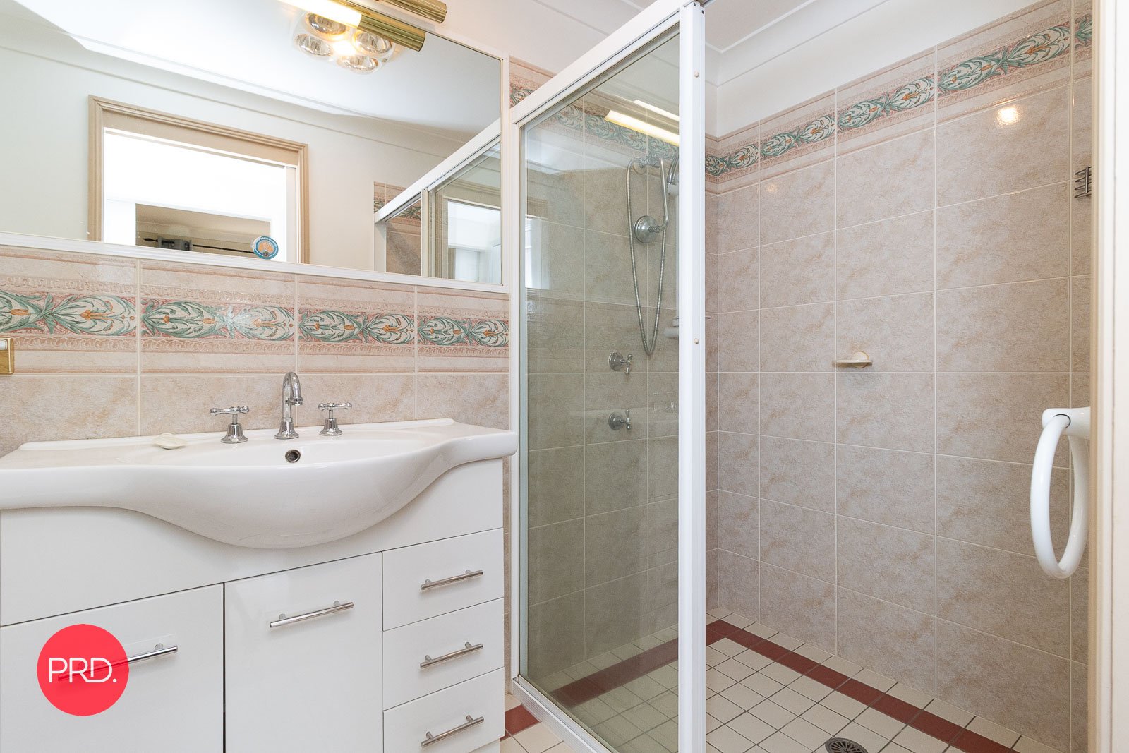 3/32 Macquoid Street QUEANBEYAN EAST 10