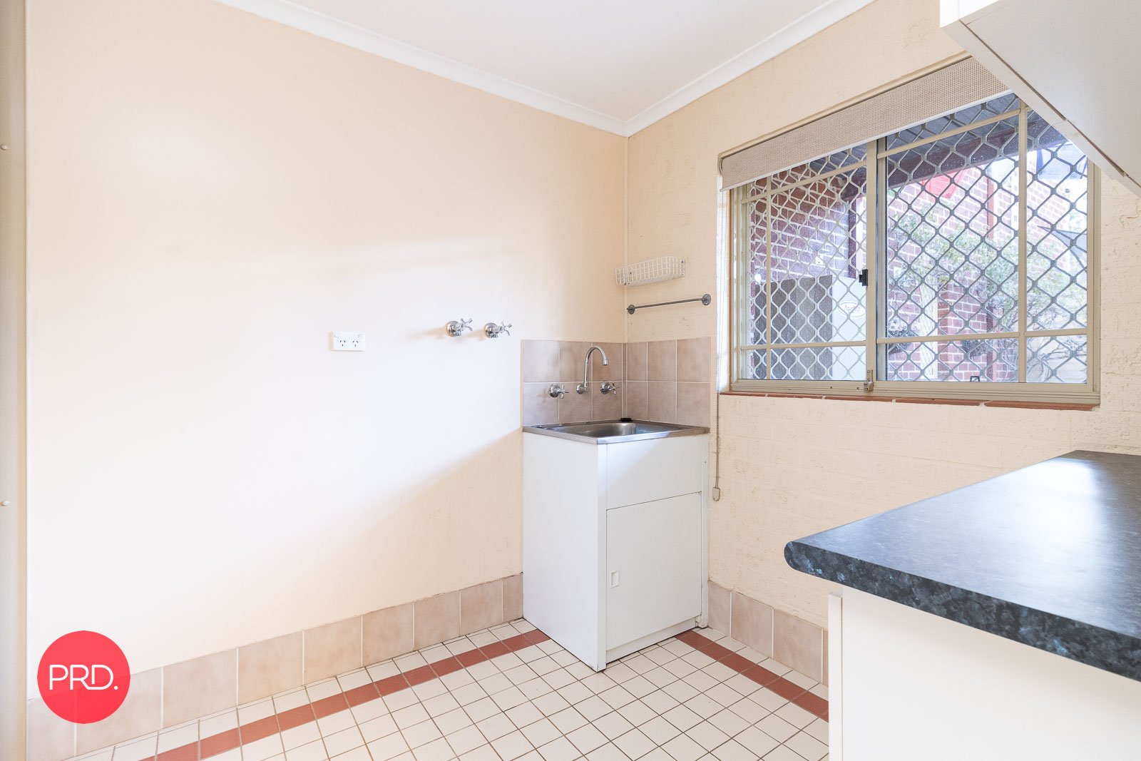 3/32 Macquoid Street QUEANBEYAN EAST 14