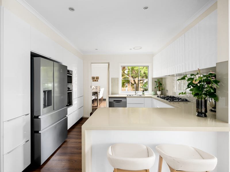 Real Estate and Property in 332 Porter Street, Templestowe, VIC