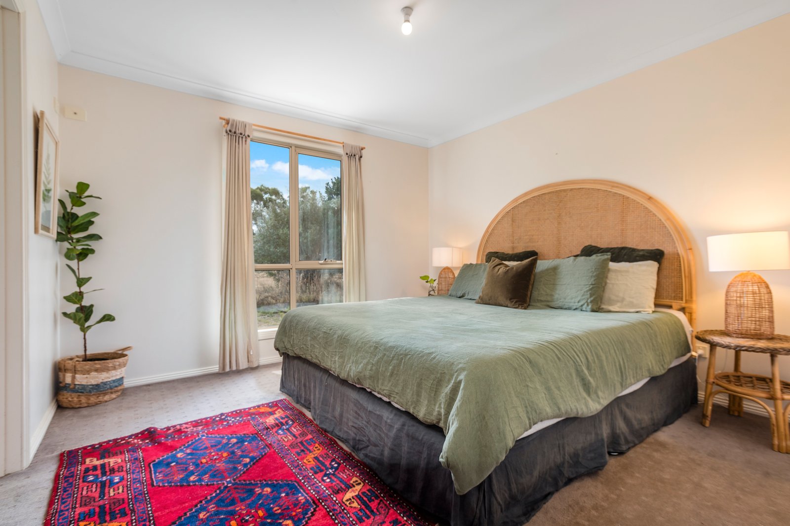 Real Estate and Property in 332 Redesdale Road, Kyneton, VIC