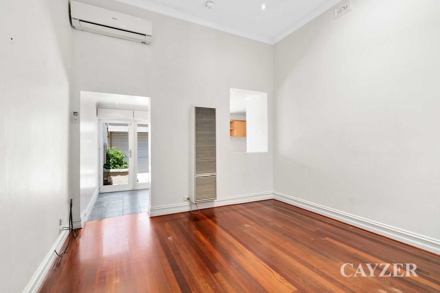 Gallery: 332 Ross Street