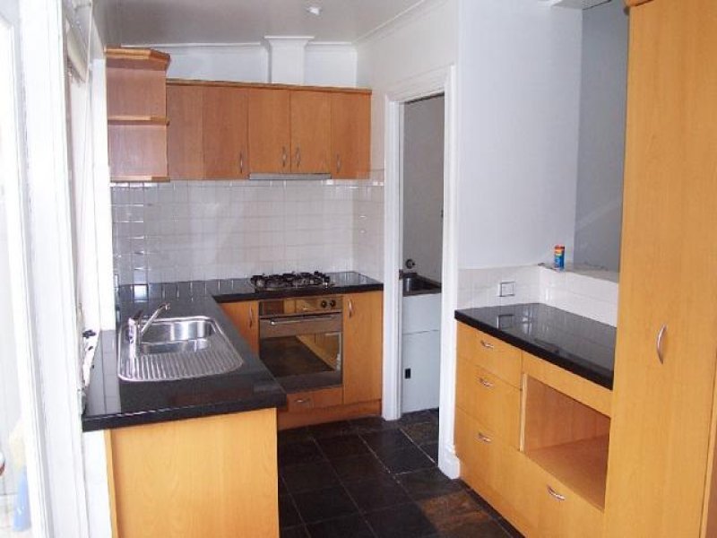 Gallery: 332 Ross Street