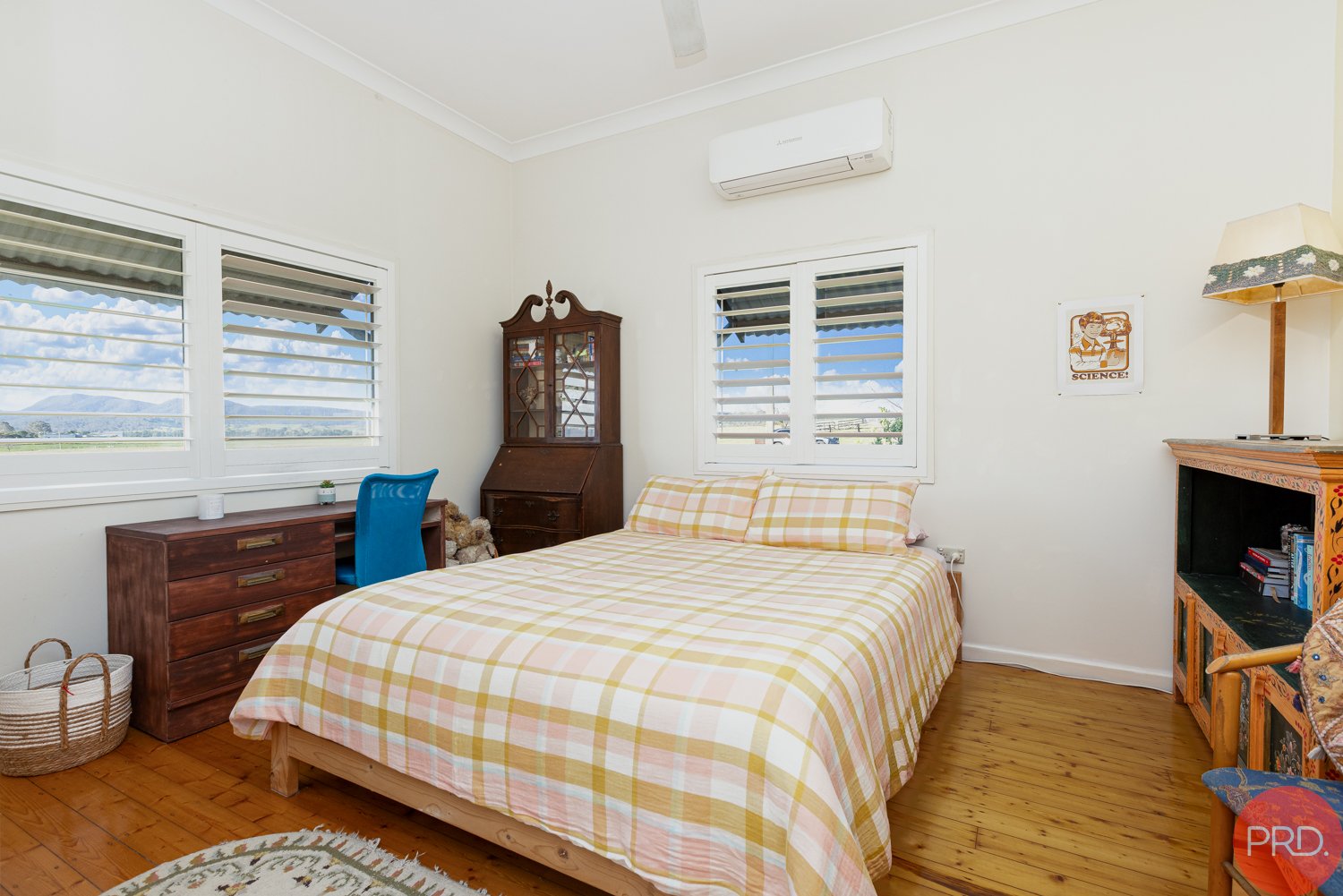 332 Standen Drive LOWER BELFORD 11