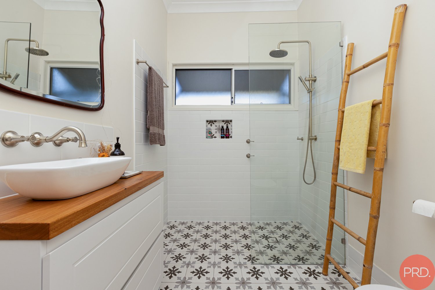 332 Standen Drive LOWER BELFORD 13