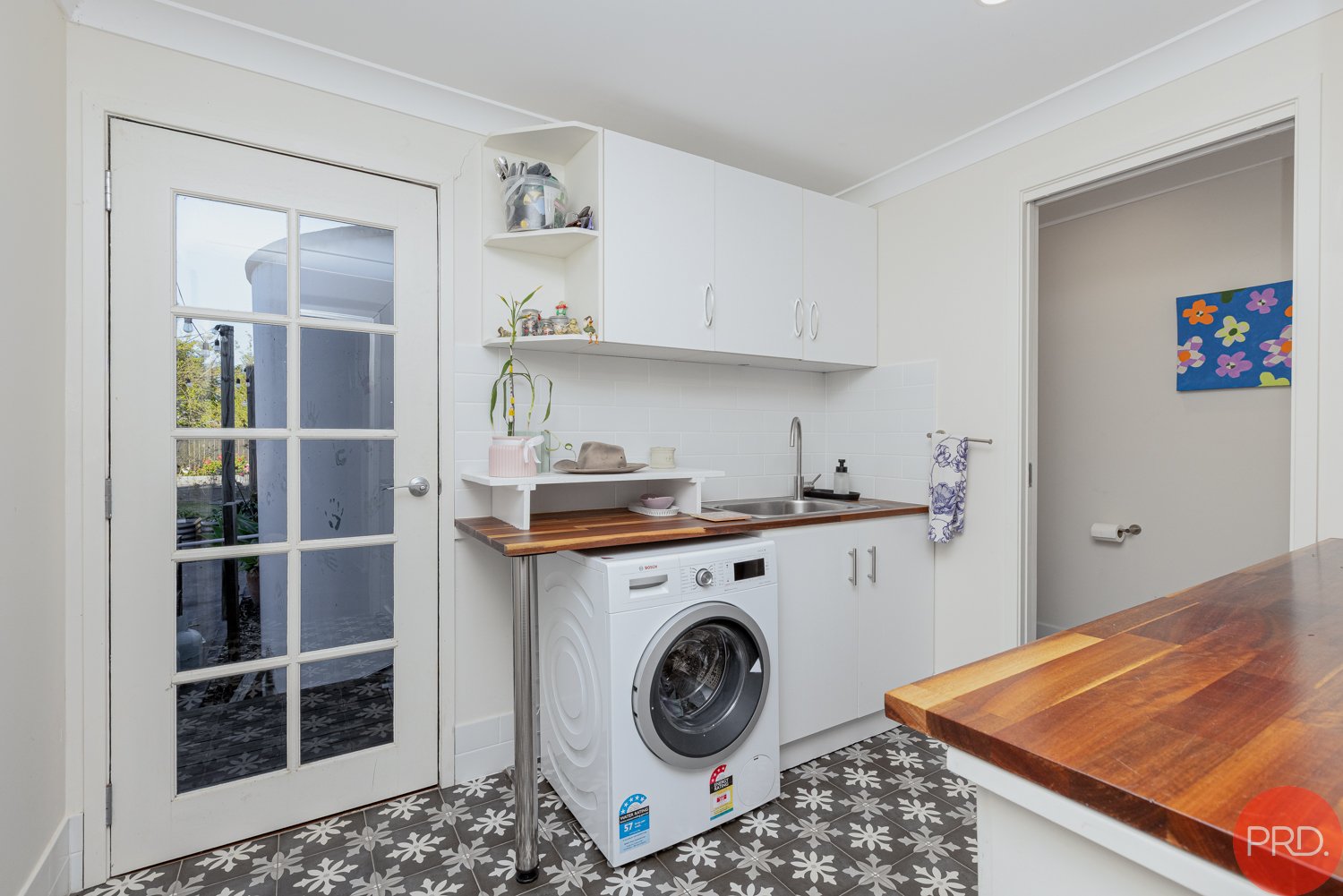 332 Standen Drive LOWER BELFORD 16