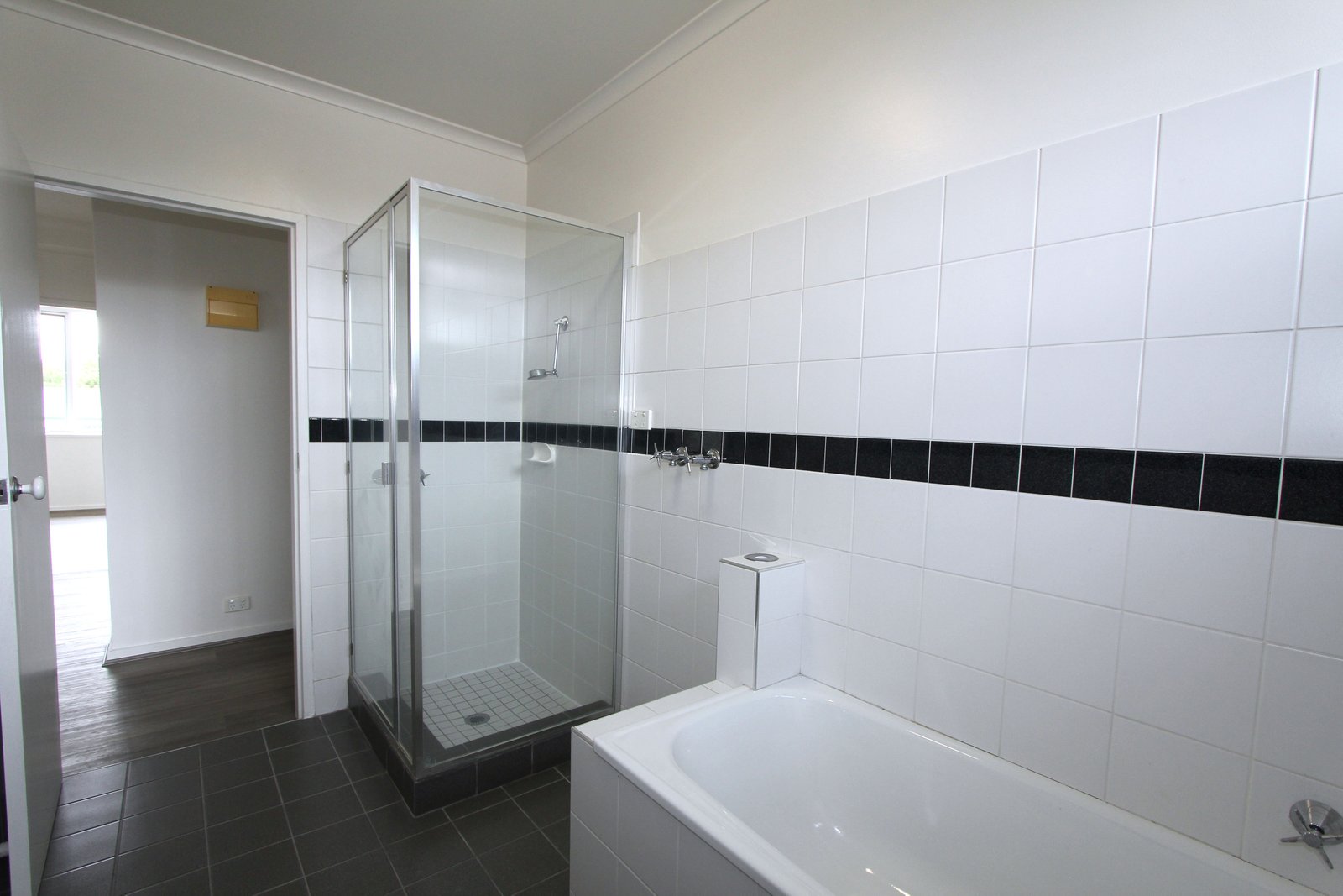 Real Estate and Property in 3/32 Vale Street, St Kilda, VIC