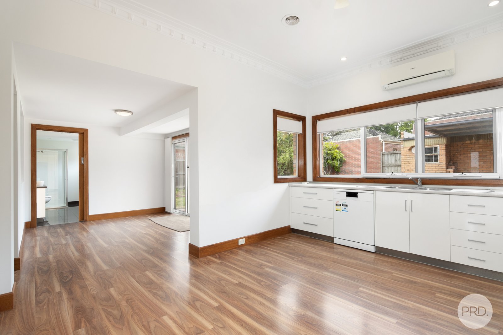 332 Wendouree Parade LAKE WENDOUREE 7