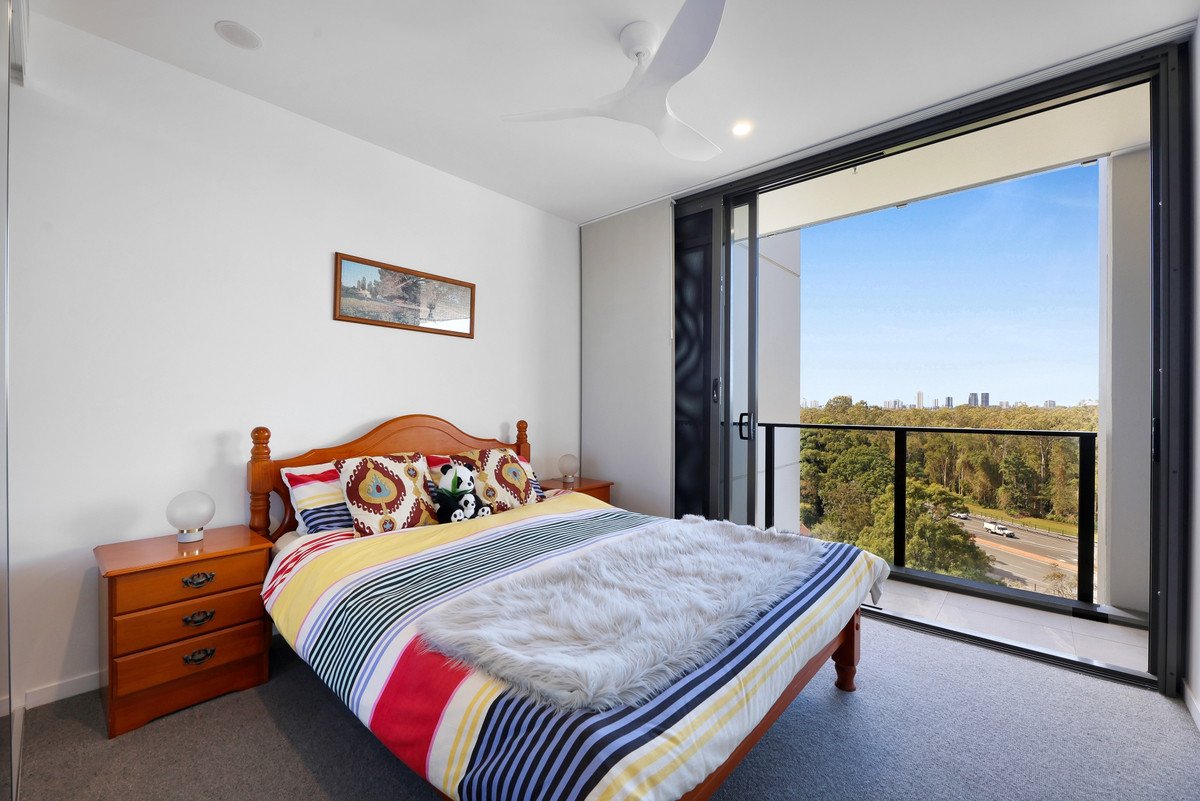33/20 Executive Drive Burleigh Waters 12