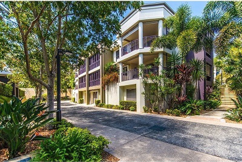 3/3208 Central Place CARRARA 1