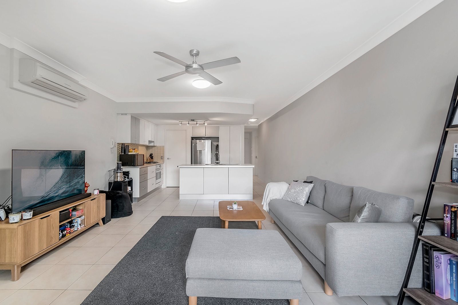 3/3208 Central Place CARRARA 7